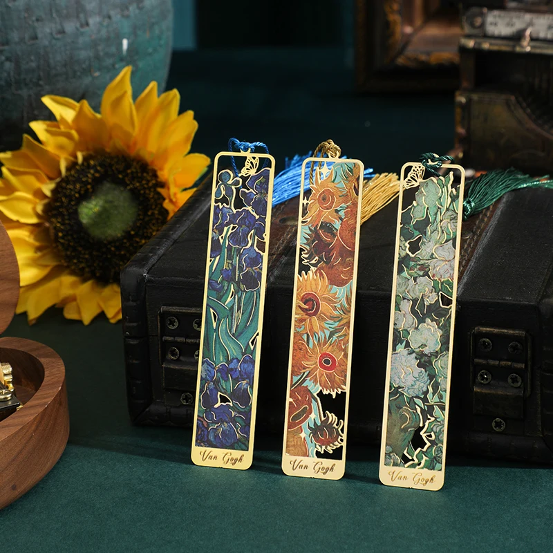 Painted metal bookmark with tassel 3
